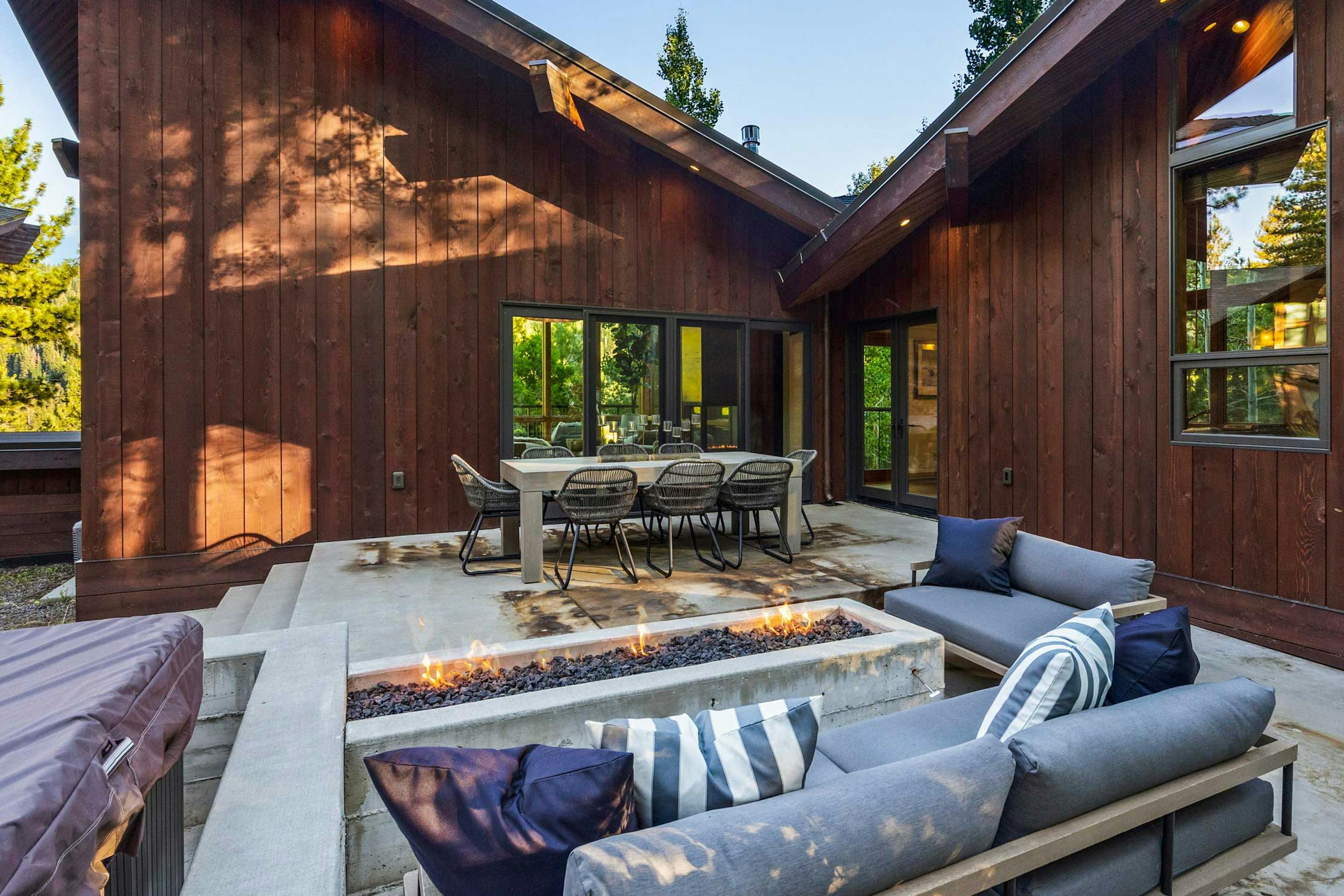 Meridith-Baer-Home-Home-Staging-California-Klaussen-Cabin-Outdoor